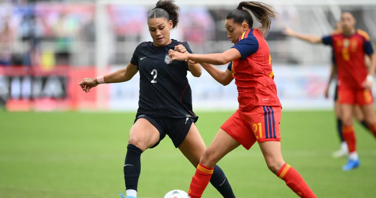 Spain beat US 2-0 in clash between world’s top-ranked women’s teams