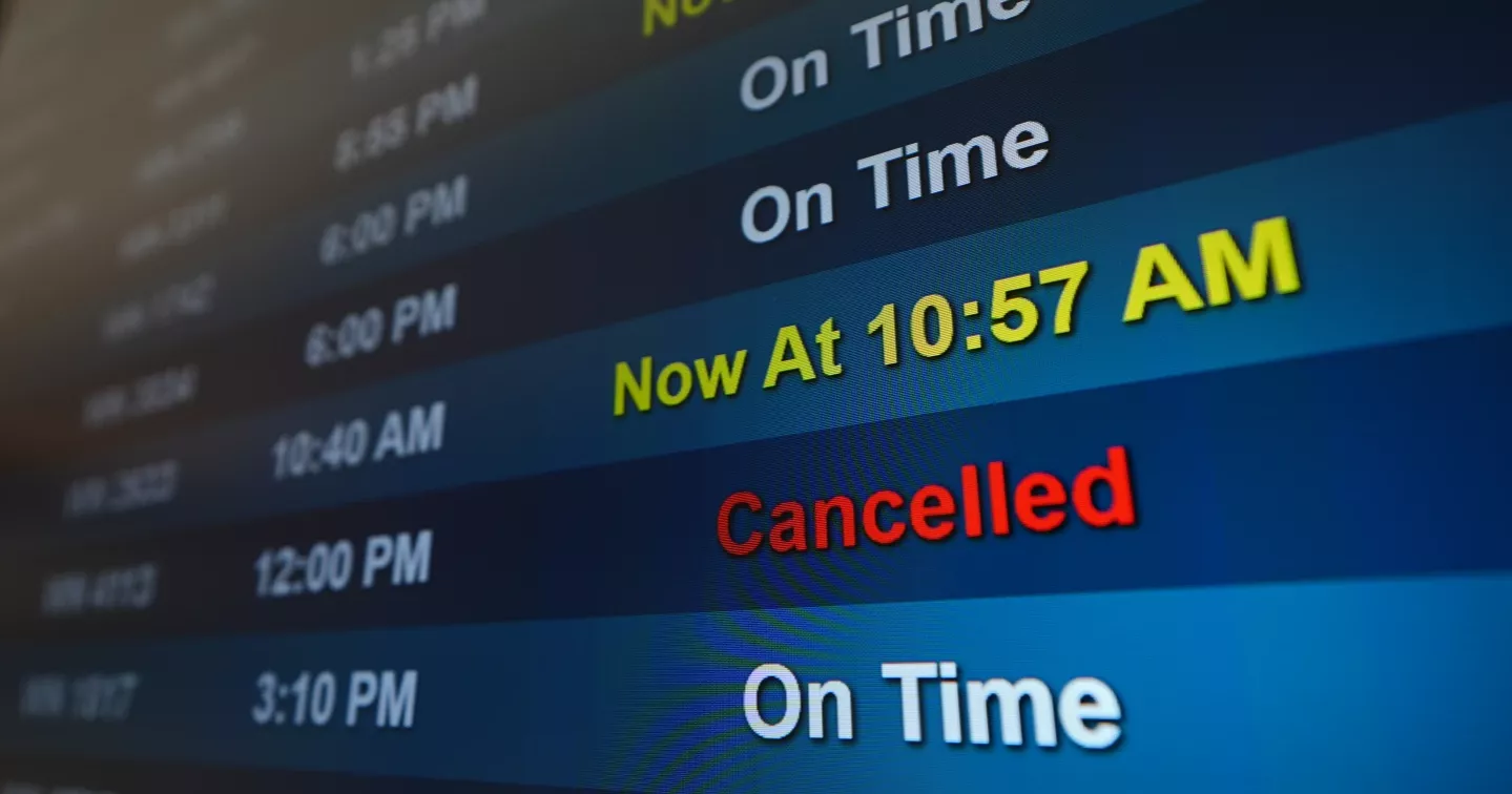 US airlines cancel over 2,500 weekend flights amid government shutdown