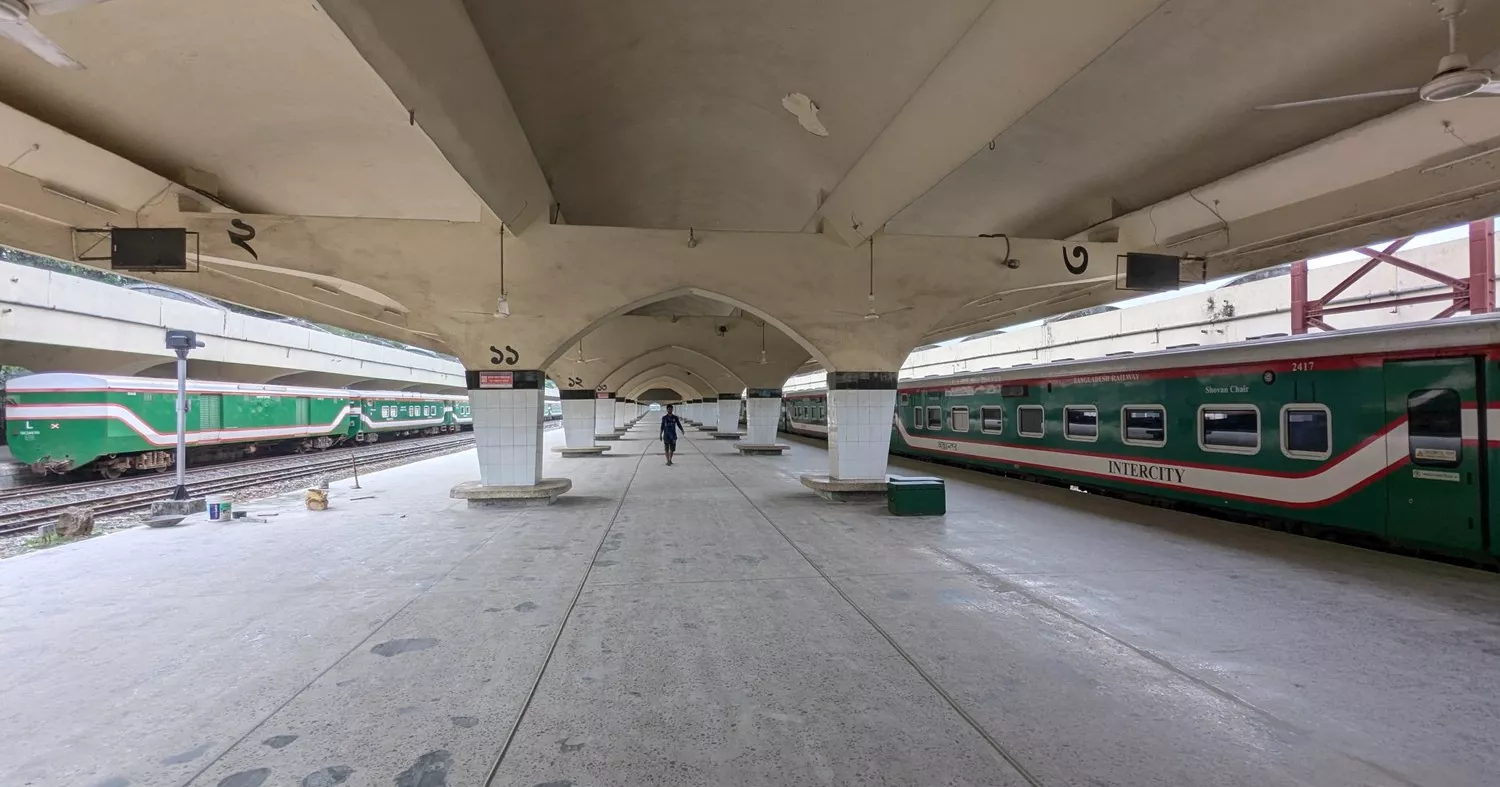 Rail communications with Dhaka resumes after 3 hrs