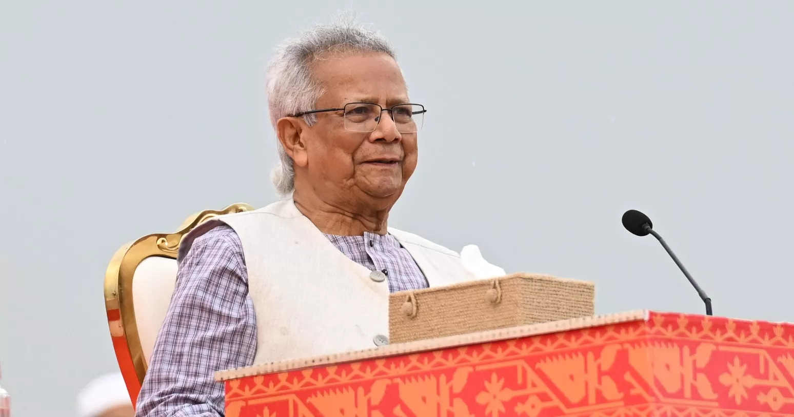 ​​​​​Will move forward to Feb polls with this tune of unity: Prof Yunus tells politicians