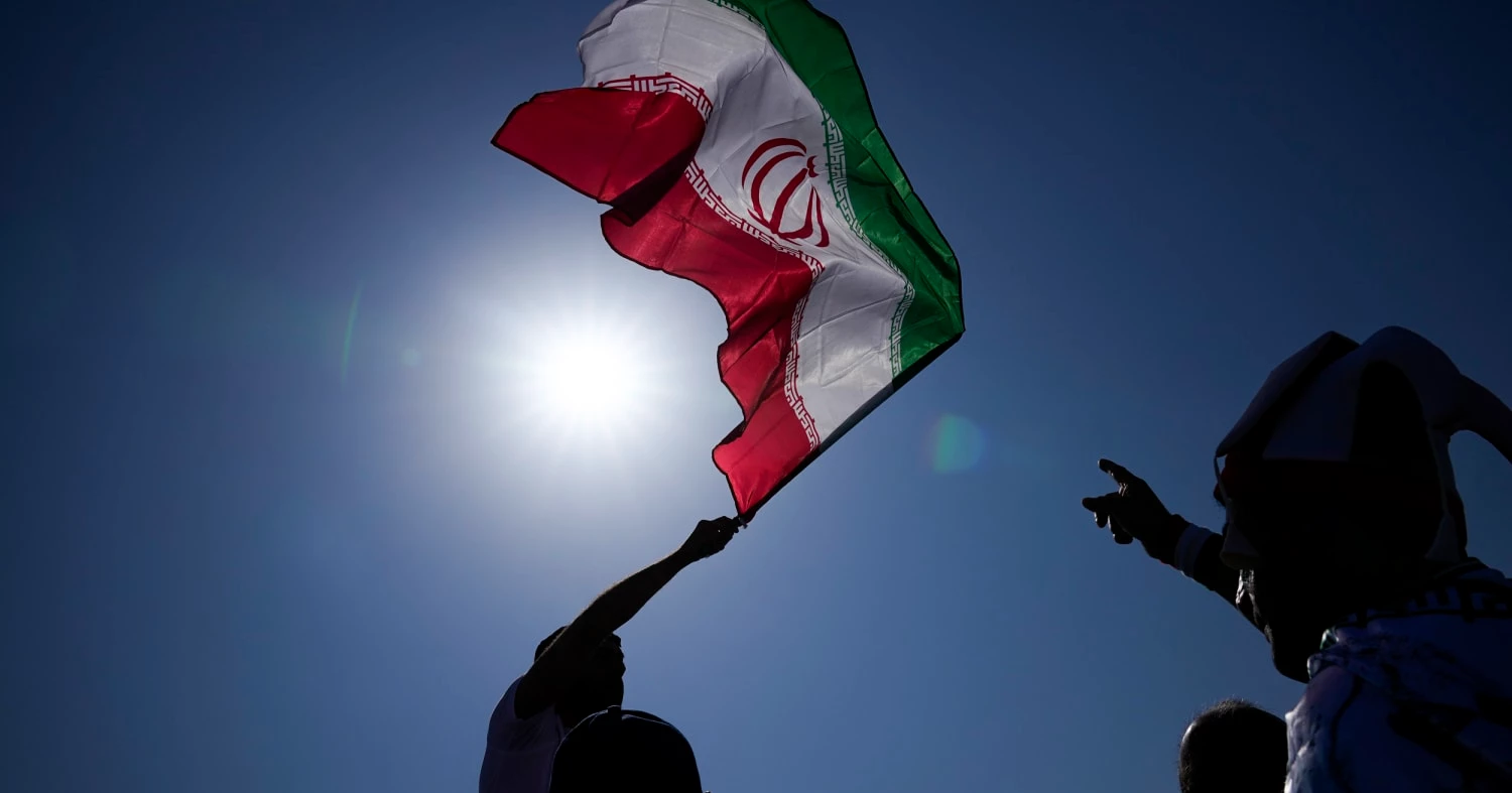 Iran to soon close "unauthorized routes" in Hormuz Strait