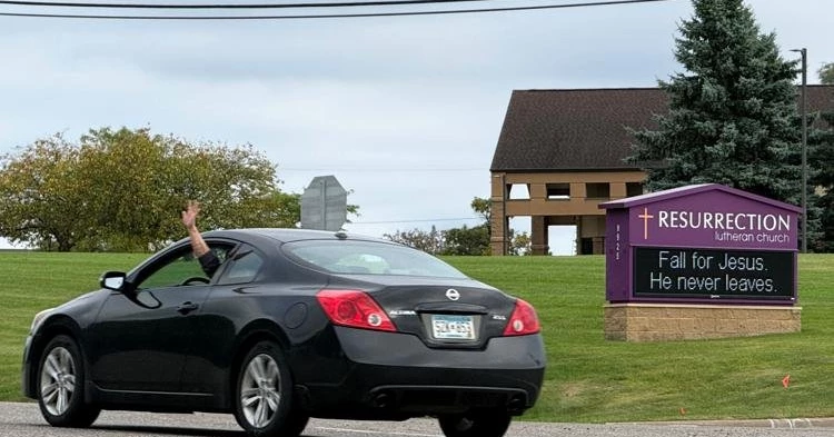 US churches turn to witty signs to inspire, attract passersby