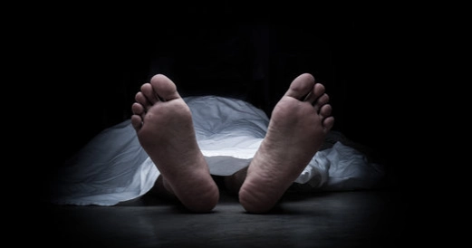 8 dead after consuming spurious liquor in India