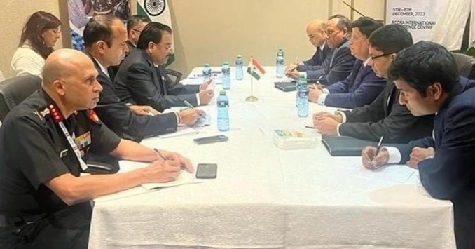 Momen meets Ghanaian counterpart, Indian Defence State Minister