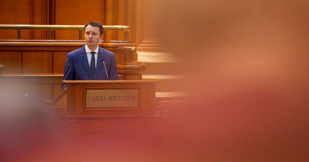 Romanian lawmakers reject proposed Cabinet, deepening political crisis