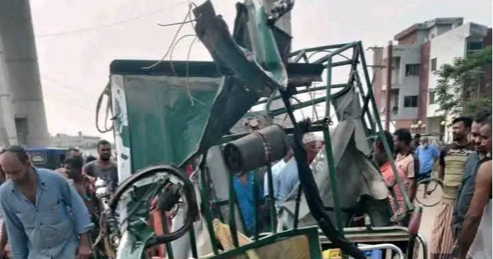 4 killed in Jamalpur road crash