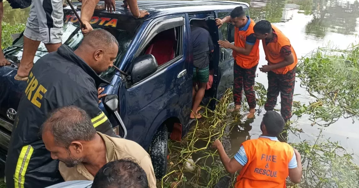 Microbus driver sued over 7 deaths in Noakhali road crash