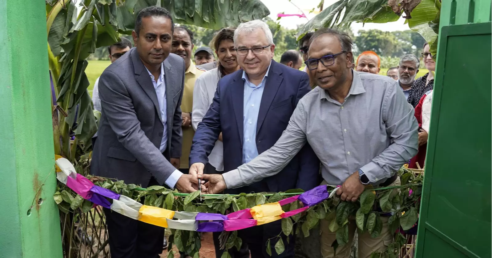 Bangladesh launches 1st grid-connected agrivoltaics pilot project in Chuadanga