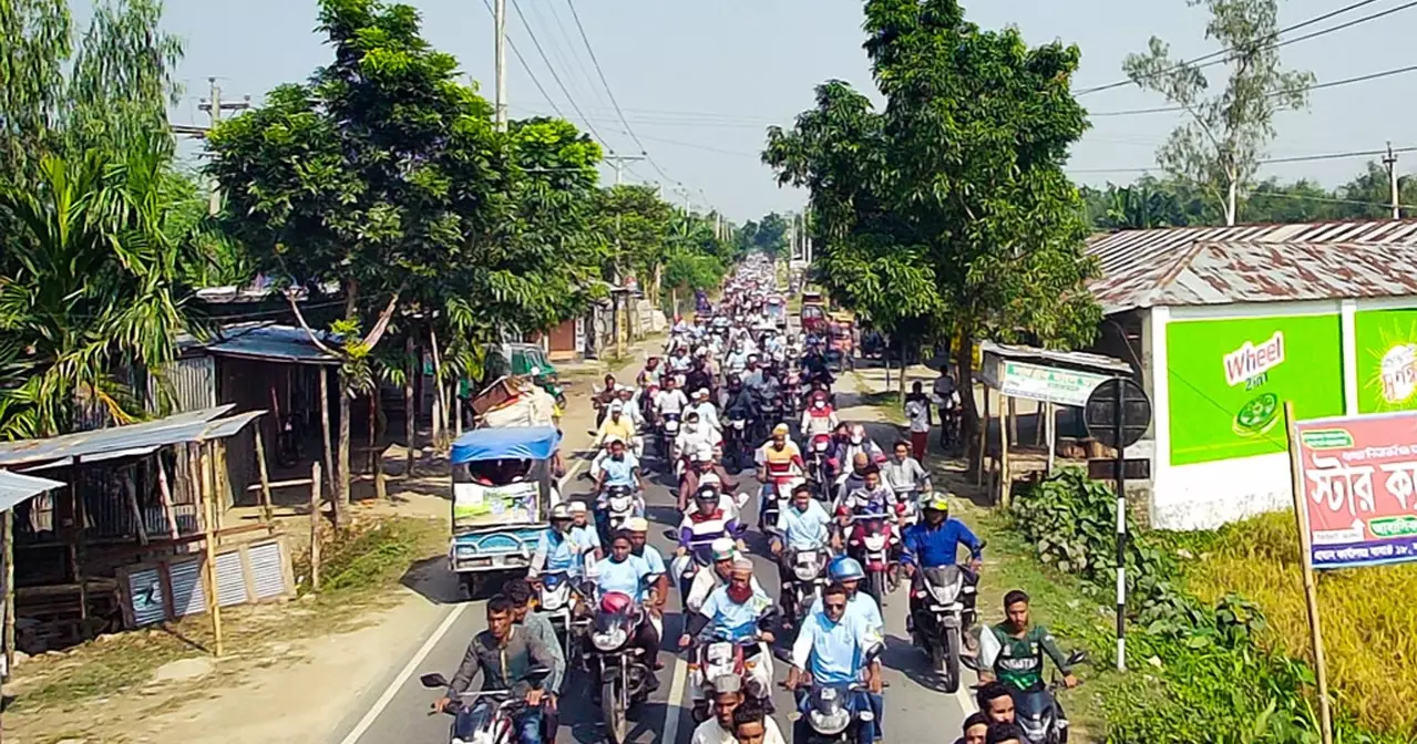 Man dies in motorcycle accident during Jamaat candidate’s election showdown in Rangpur