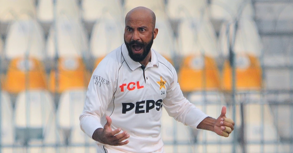 Pakistan head coach Aaqib Javed backs spin pitches for home test matches