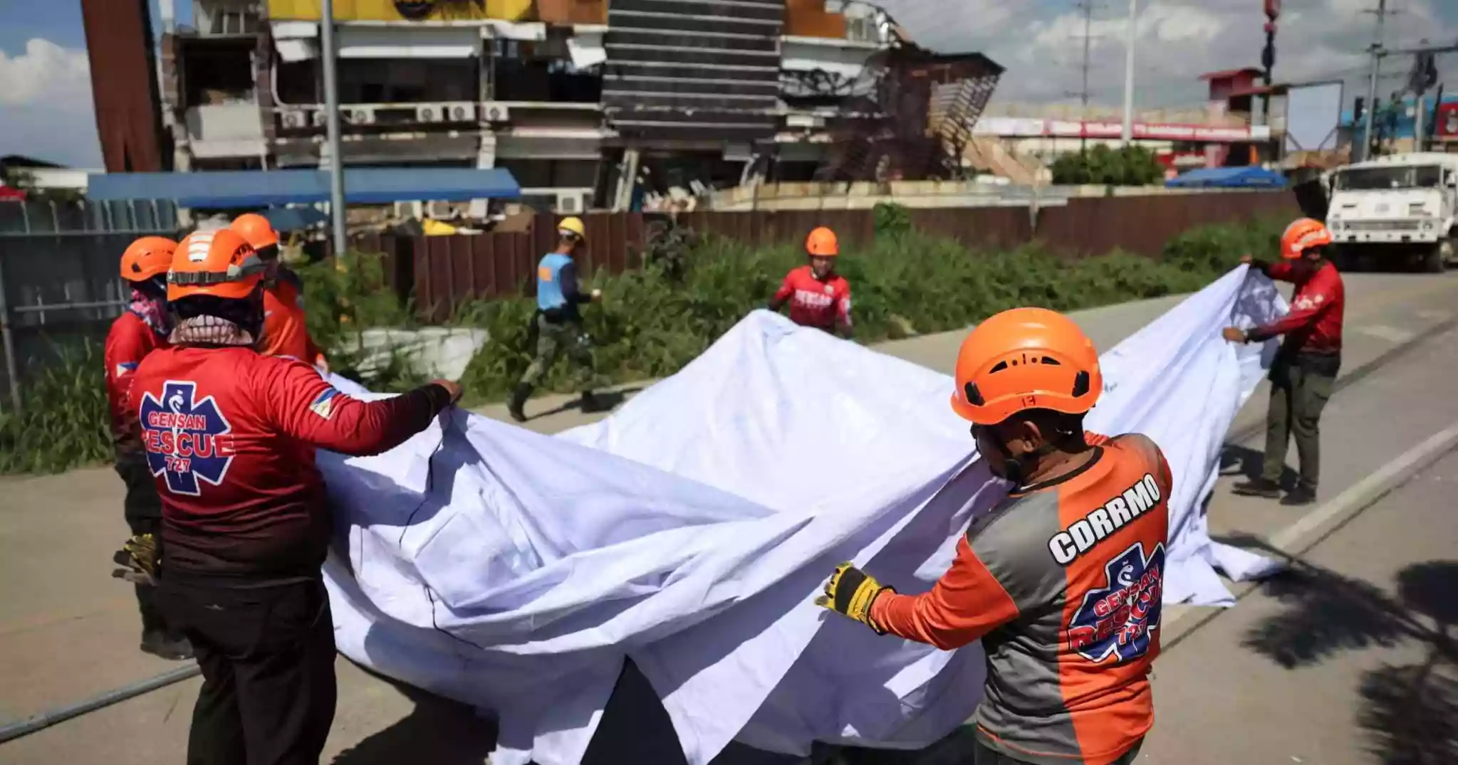 Powerful earthquake in Philippines kills 37, displaces over 20,000