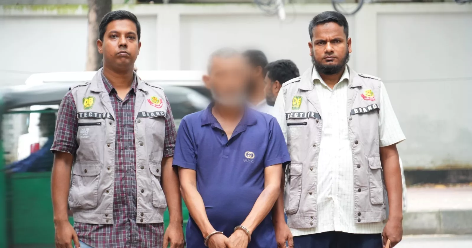Fraudster allegedly pays Tk 30,000 monthly to lure victims with government jobs