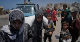 Over 100 aid organizations warn of worsening starvation in Gaza amid ongoing Israeli strikes