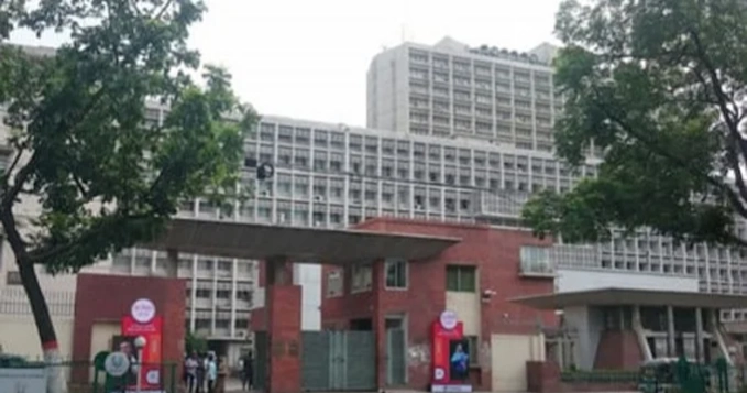 Assistant tax commissioner suspended by IRD for taking bribe