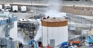 40,000 evacuated as chemical leak raises explosion fears in Southern California