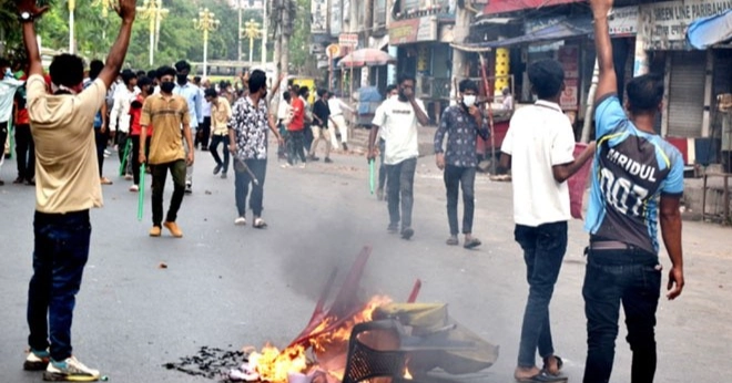 Clash erupts in Rajshahi over control of motor workers’ union office