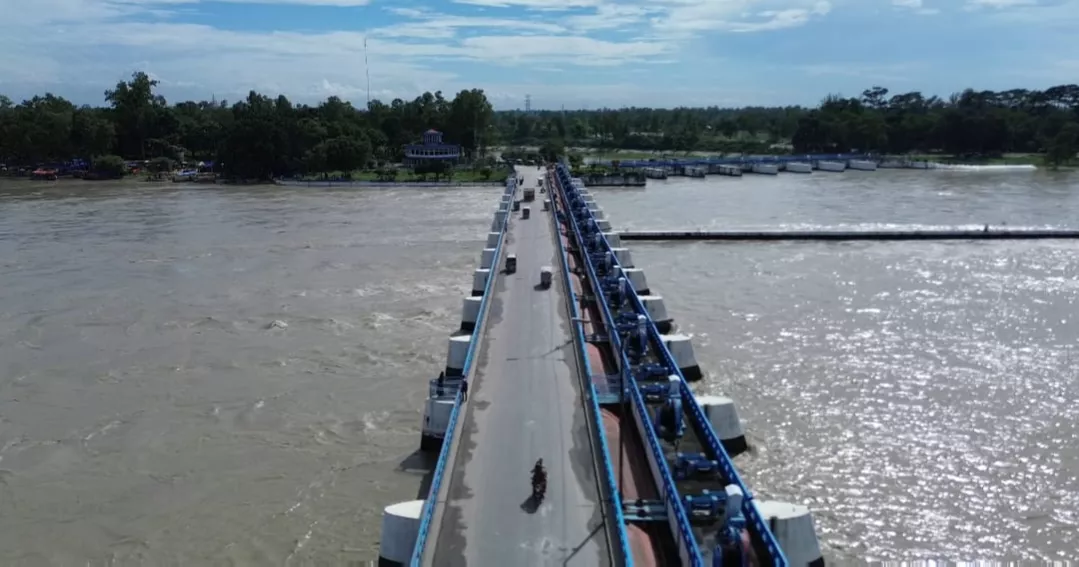Teesta flows above danger level in Lalmonirhat; flash flood feared within 48 hours
