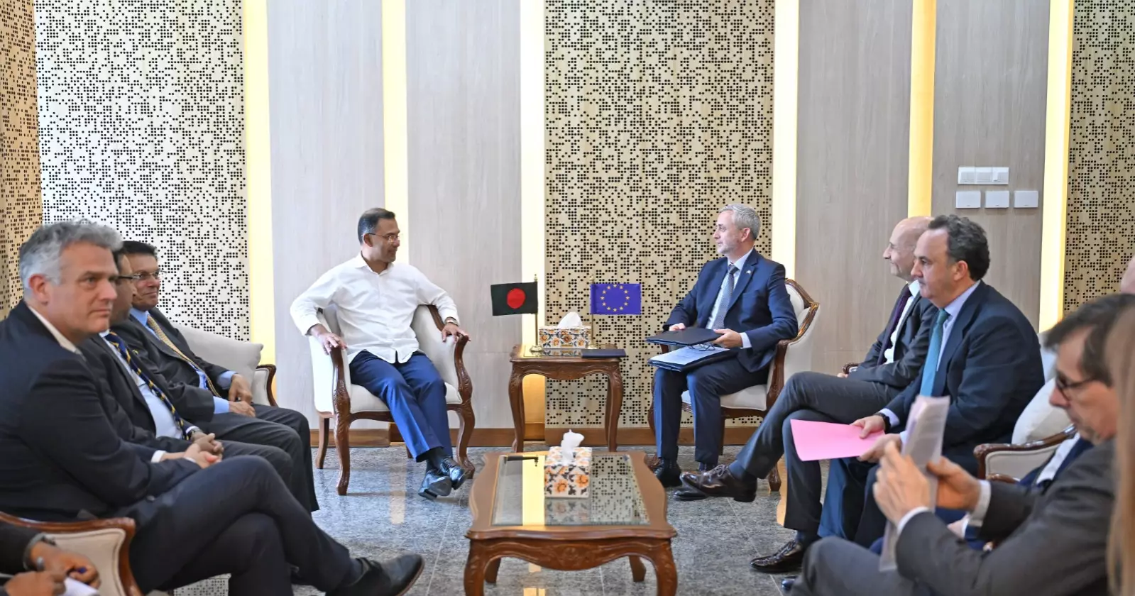 EU Ambassador meets PM