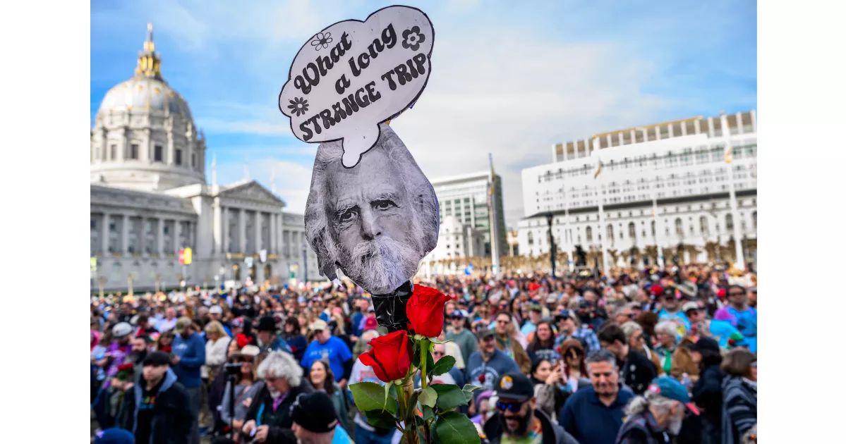 Fans celebrate Bob Weir’s legacy in San Francisco