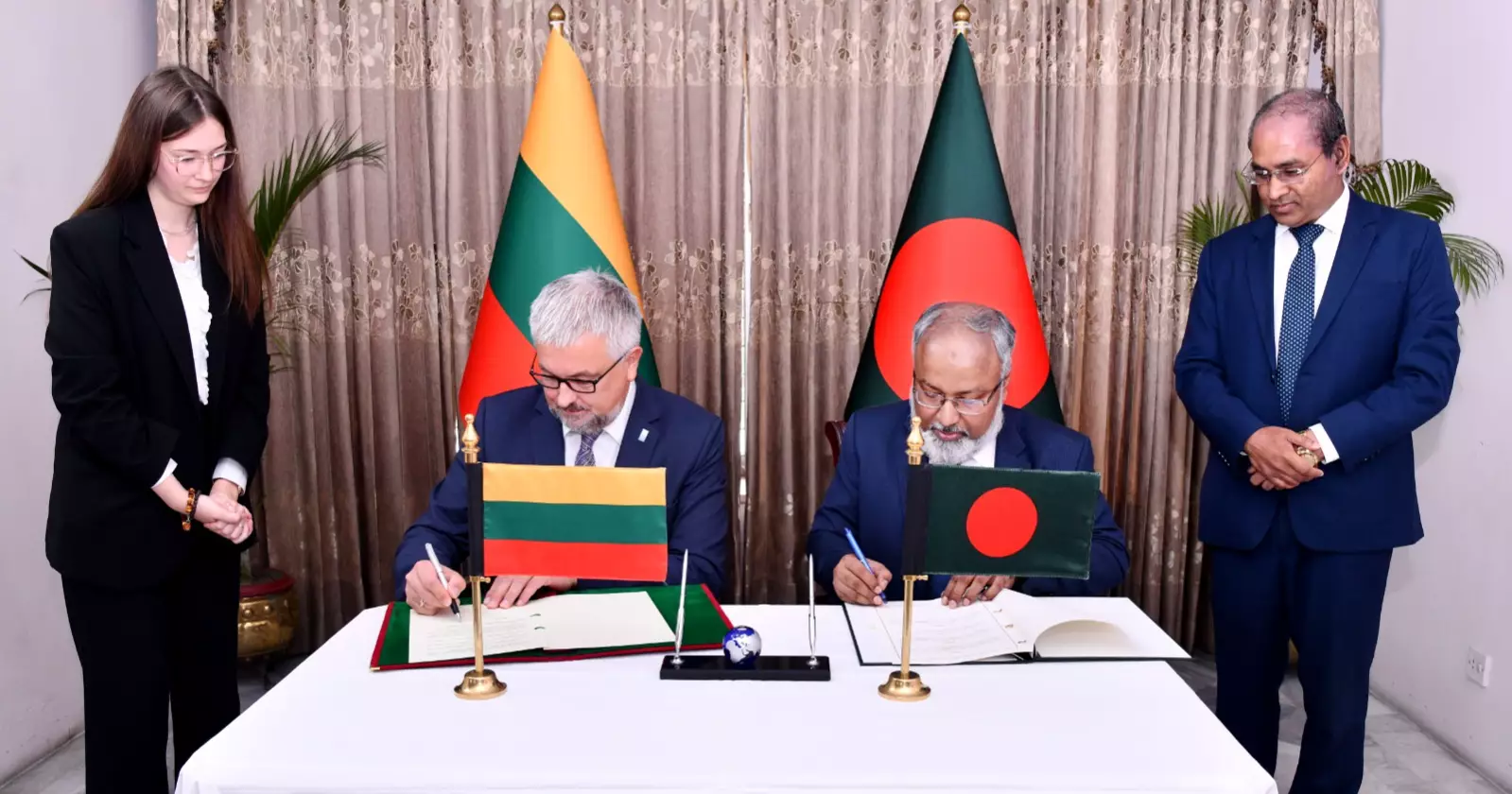 Bangladesh, Lithuania seek to leverage strategic positions to boost connectivity, cooperation