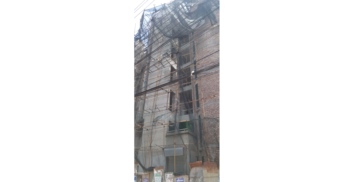 3 workers die falling from building in Jashore