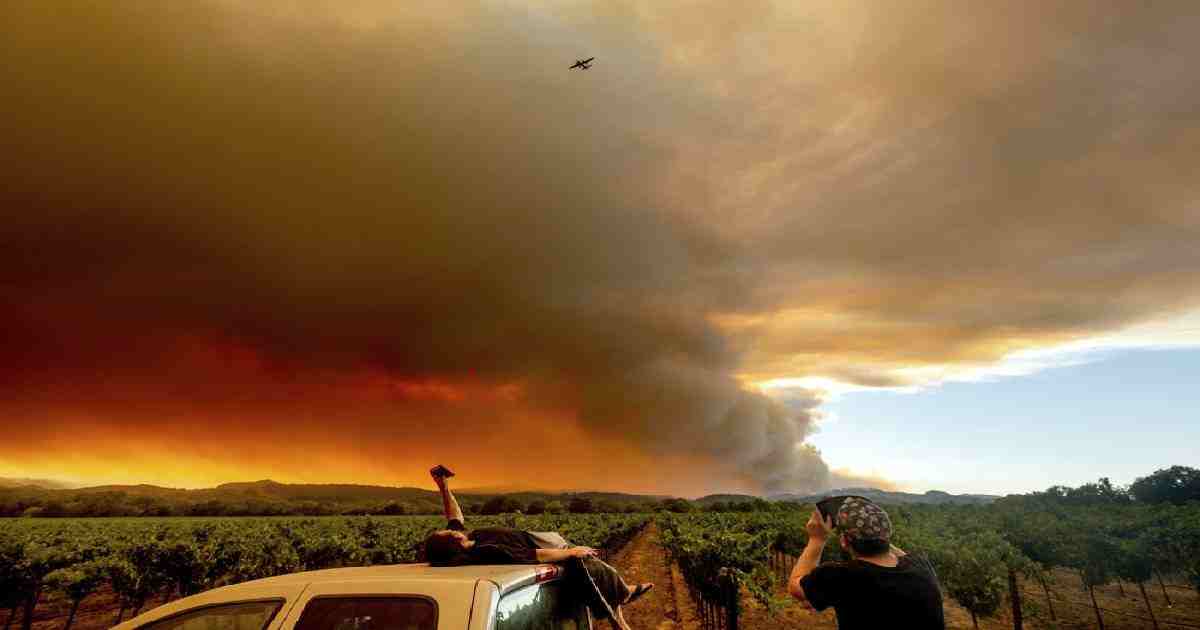 Californians see power shutoffs as winds, fire danger rise
