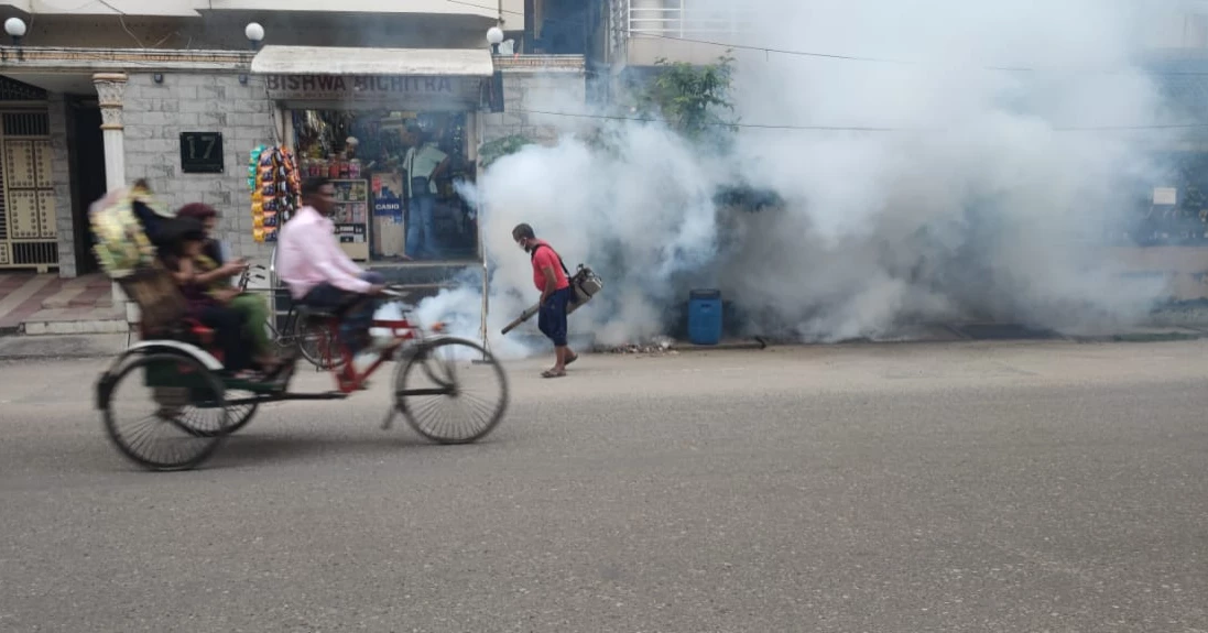 6 more die of dengue; 1,195 hospitalised in 24 hours