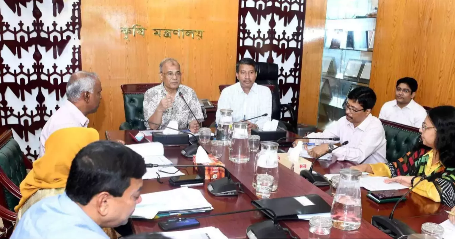 Govt mulls potato sales thru OMS: Agriculture Adviser