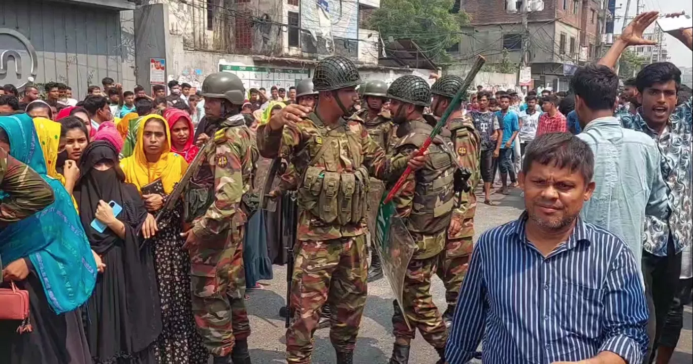 Dhaka-Mymensingh Highway blocked over RMG worker's death in Gazipur