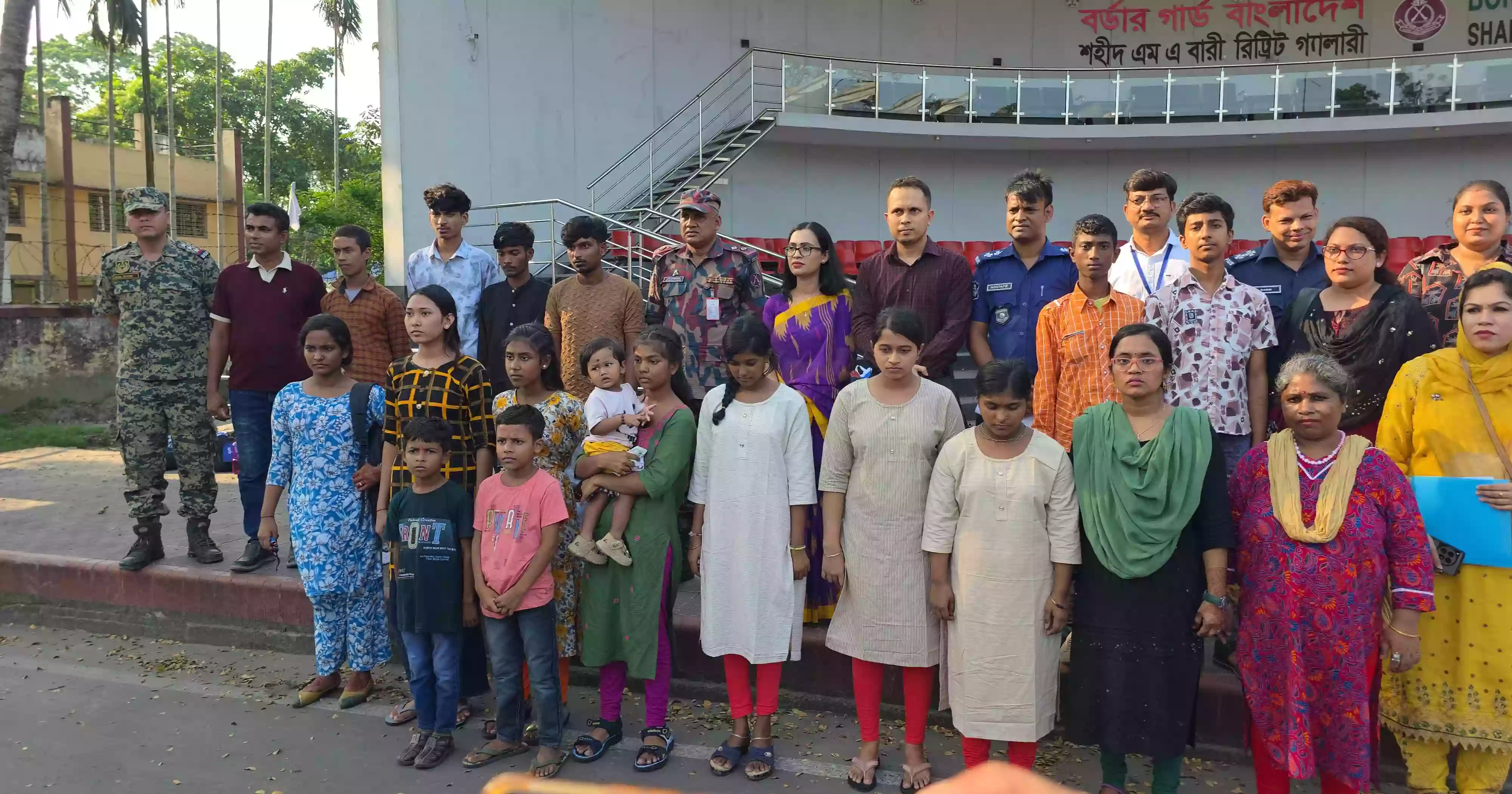 18 Bangladeshis return after serving jail terms in India