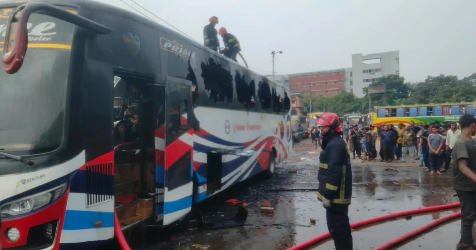 Bus catches fire at Mohakhali terminal
