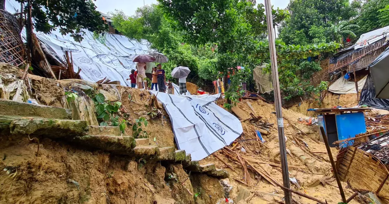Heavy rain continues to ravage Rohingya camps; death toll reaches 10