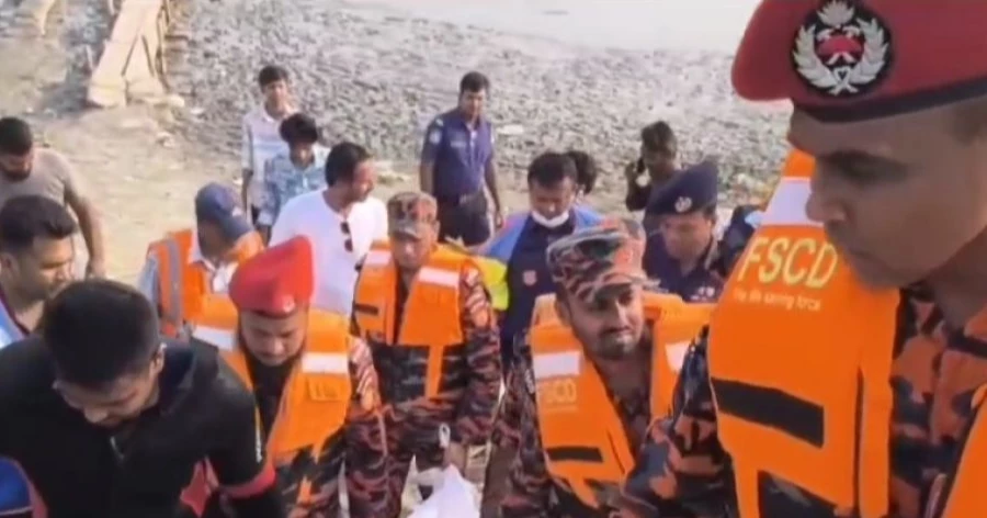 Body of one of two men missing in Padma after company outing found