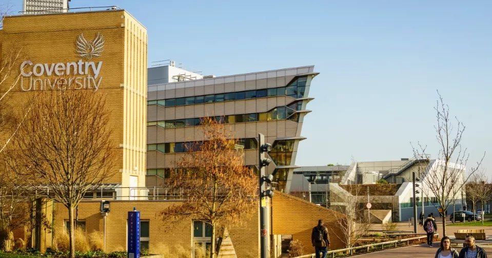 UK universities tighten admissions for Bangladeshi, Pakistani students