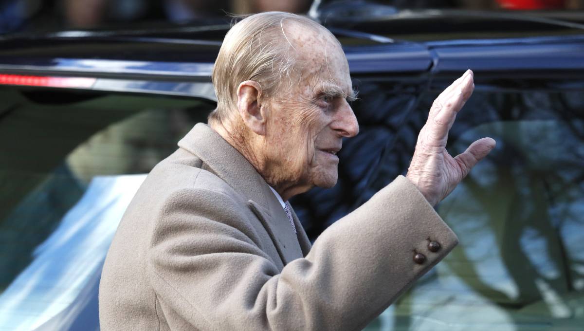 UK police speak to Prince Philip about not wearing seatbelt