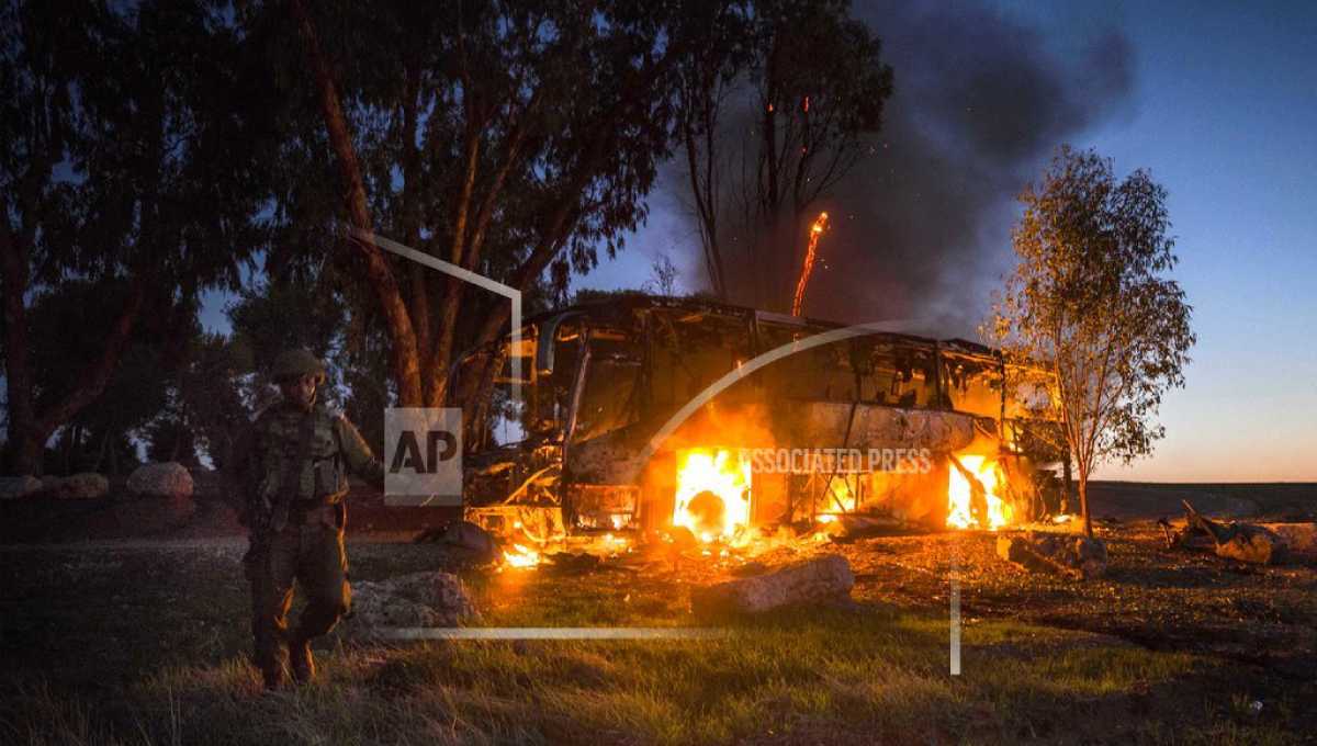 Hamas hits building in Israel, threatens more rocket attacks