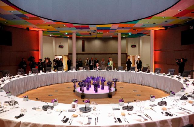 EU leaders struggle to agree on candidates for top jobs