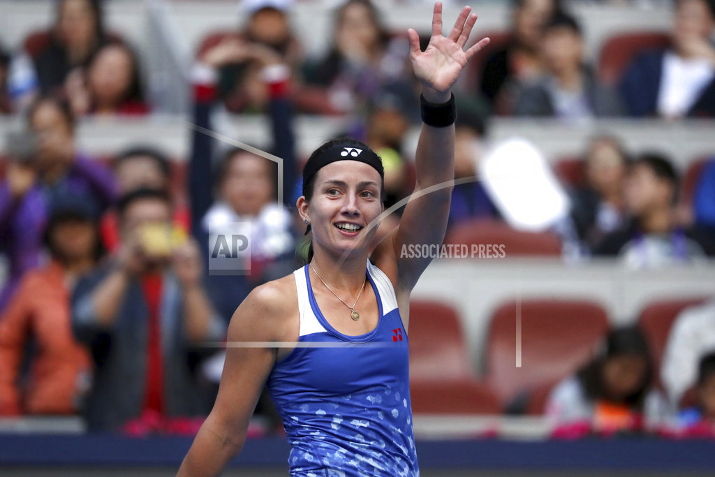 Sevastova beats Zvonareva in 3 sets at Kremlin Cup