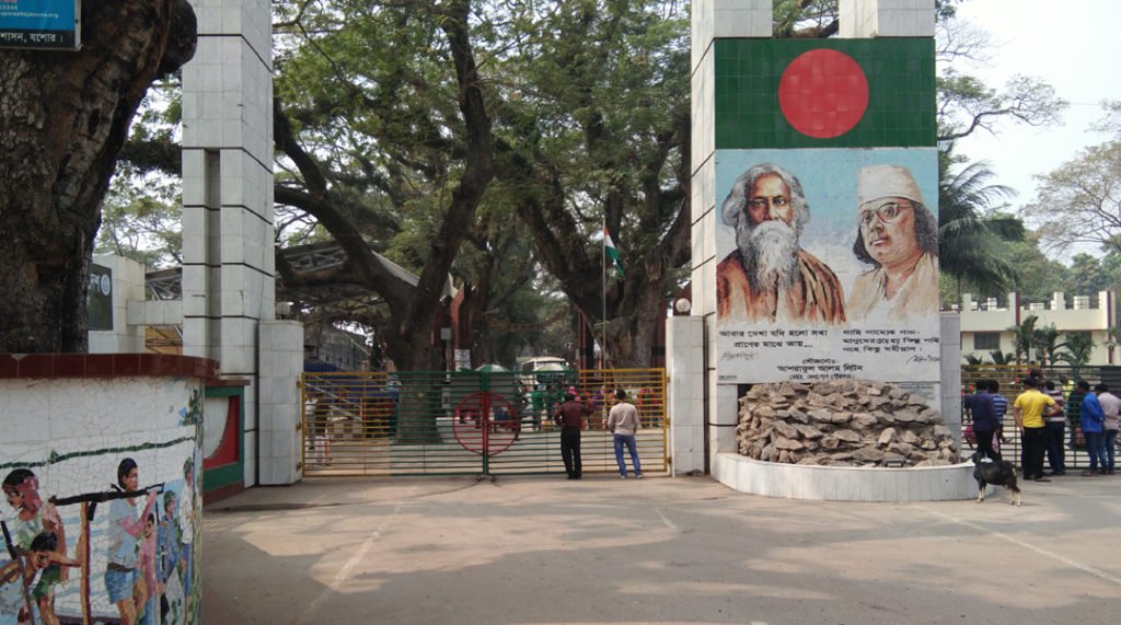 Export-import through Benapole land port halted