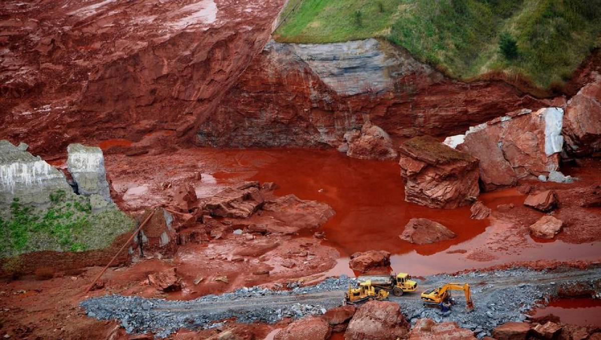 Convictions issued over Hungary sludge flood that killed 8