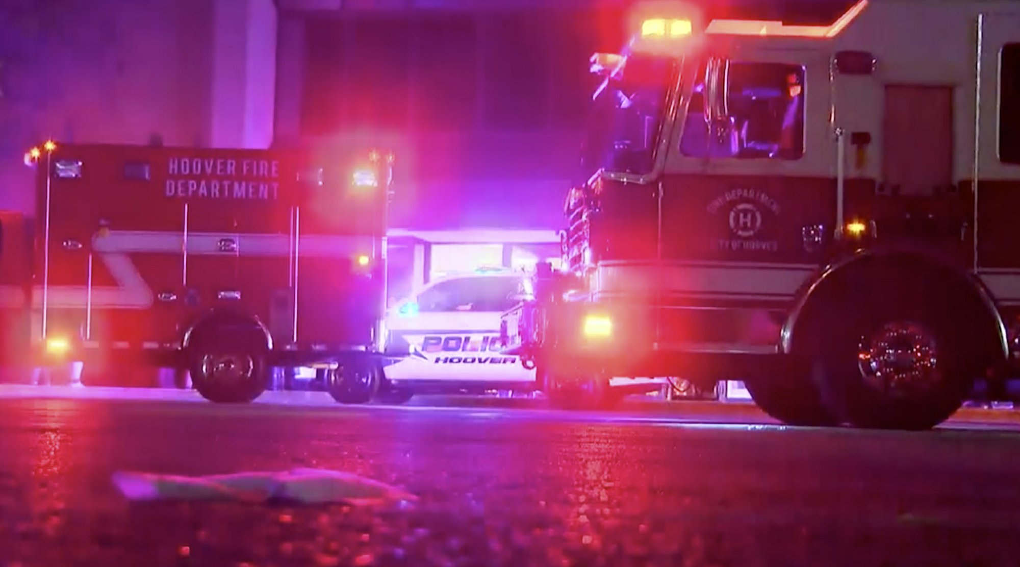 Alabama mall shooting leaves 1 dead, 2 wounded