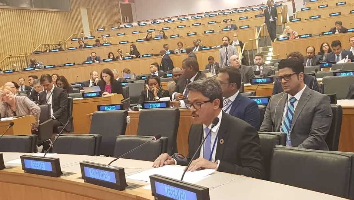 Dhaka for engaging young men, women in peace building efforts