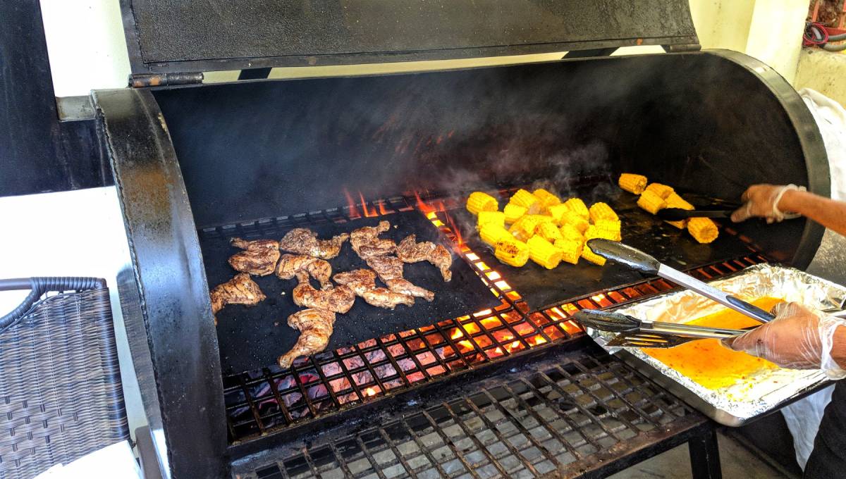 Carver's - Deli & Smokehouse: The Hidden Gem at Gulshan