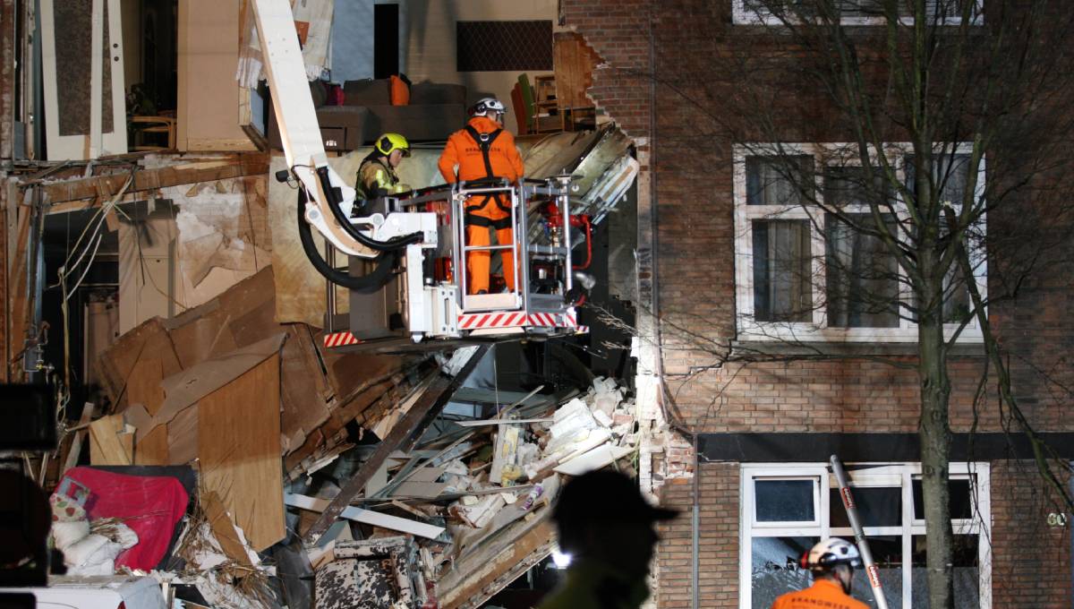 Gas blast destroys apartments, injures 9 in the Netherlands