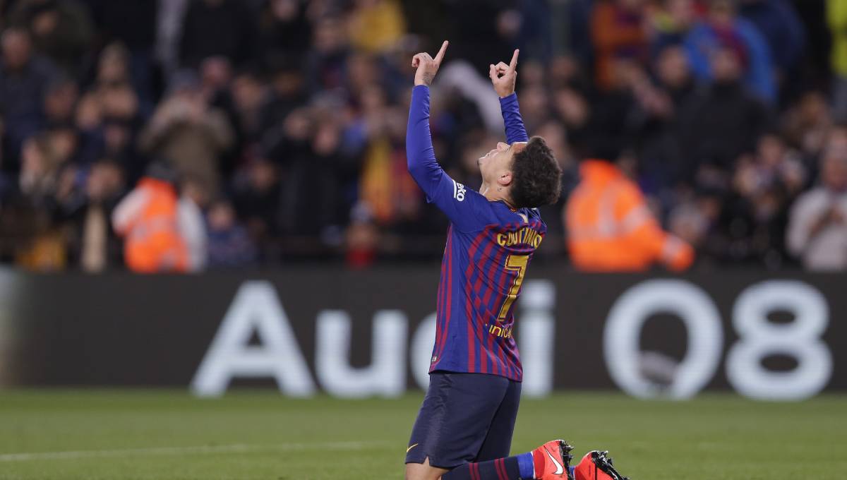 Coutinho nets 2, Barca routs Sevilla 6-1 to reach Copa semis