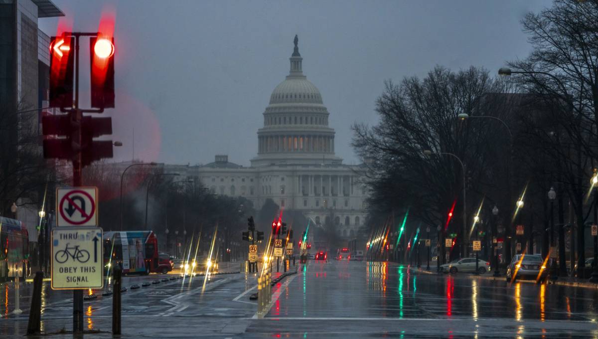 GOP and Democrats trade blame for shutdown, no deal in sight