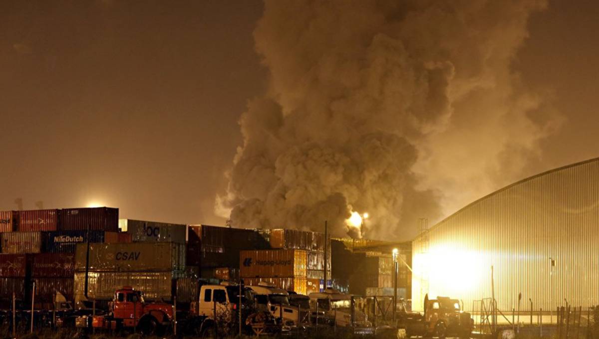 21 dead, 71 burned in fire at illegal tap on Mexico pipeline