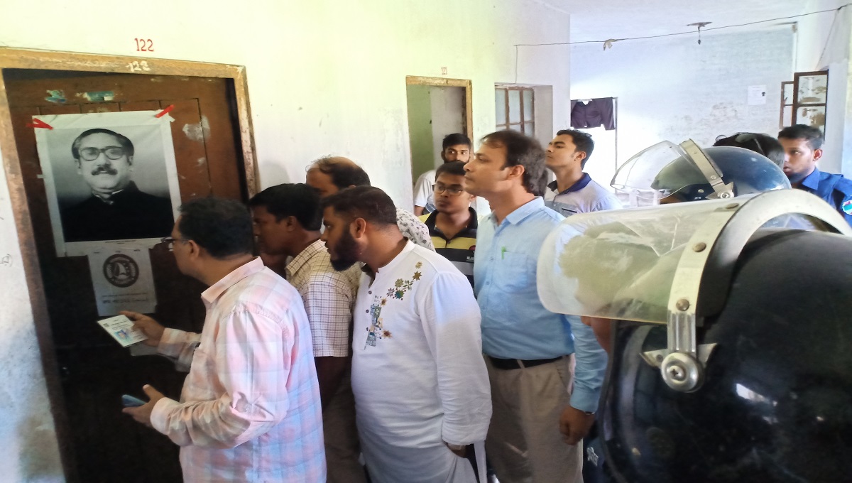 10 injured in BCL factional clash at IU