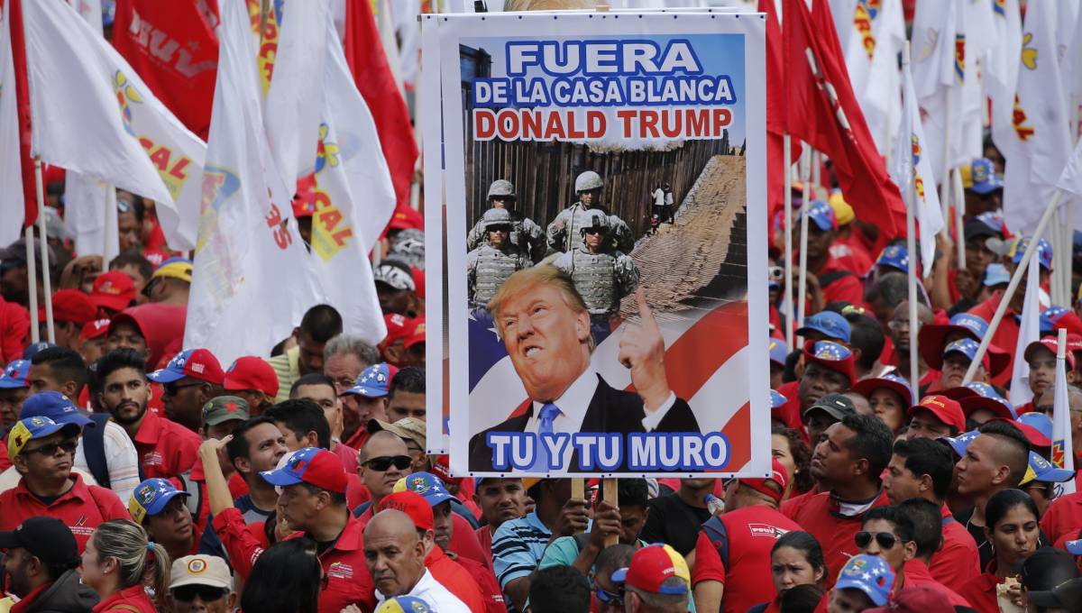 Venezuela's Guaido urges military defections amid protests