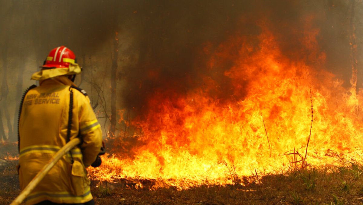 3 dead, dozens injured as Australia wildfires raze homes